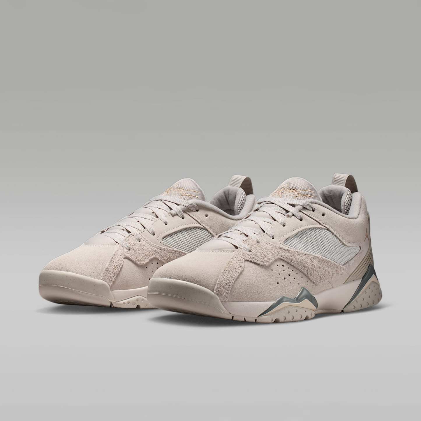 Air Jordan MVP 92 Schuh (Herren) – Swan/Light Iron Ore/Phantom/Legend Medium Brown