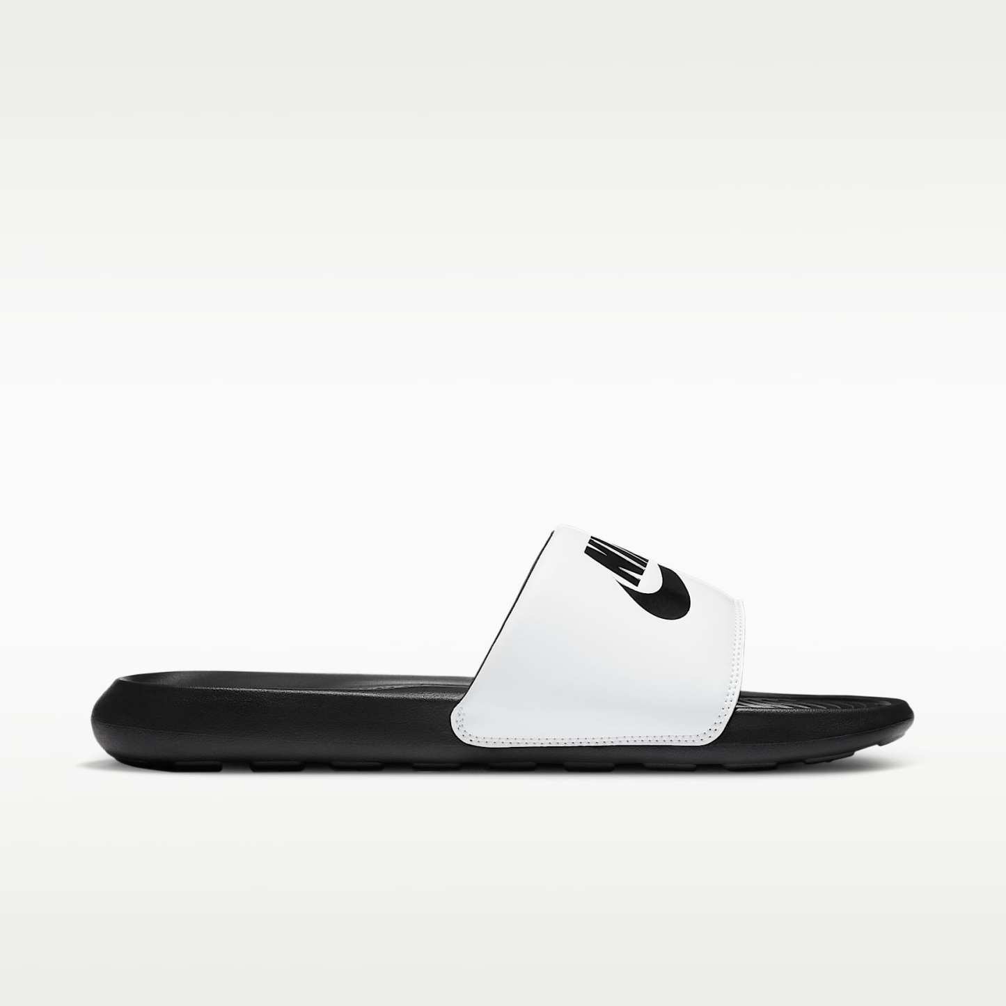 Nike Victori One Slides (Herren) – Schwarz/Weiß/Schwarz