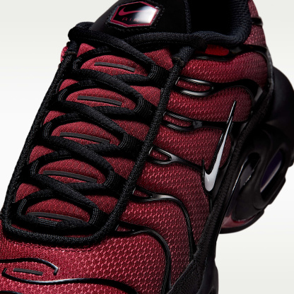 Nike Air Max Plus Schuh (Herren) – Tough Red/Schwarz/Mystic Dates/Grey Fog