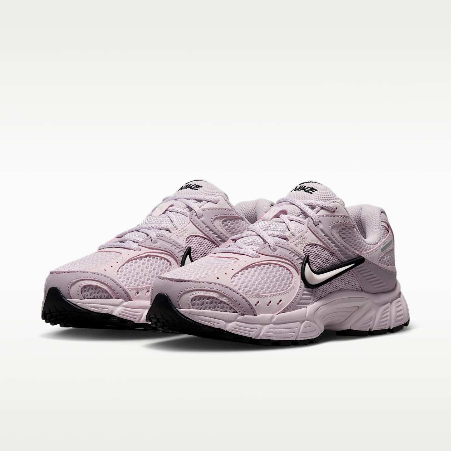 Nike V5 RNR Schuh (Damen) – Bleached Lilac/Iced Lilac/Pearl Pink/Bleached Lilac