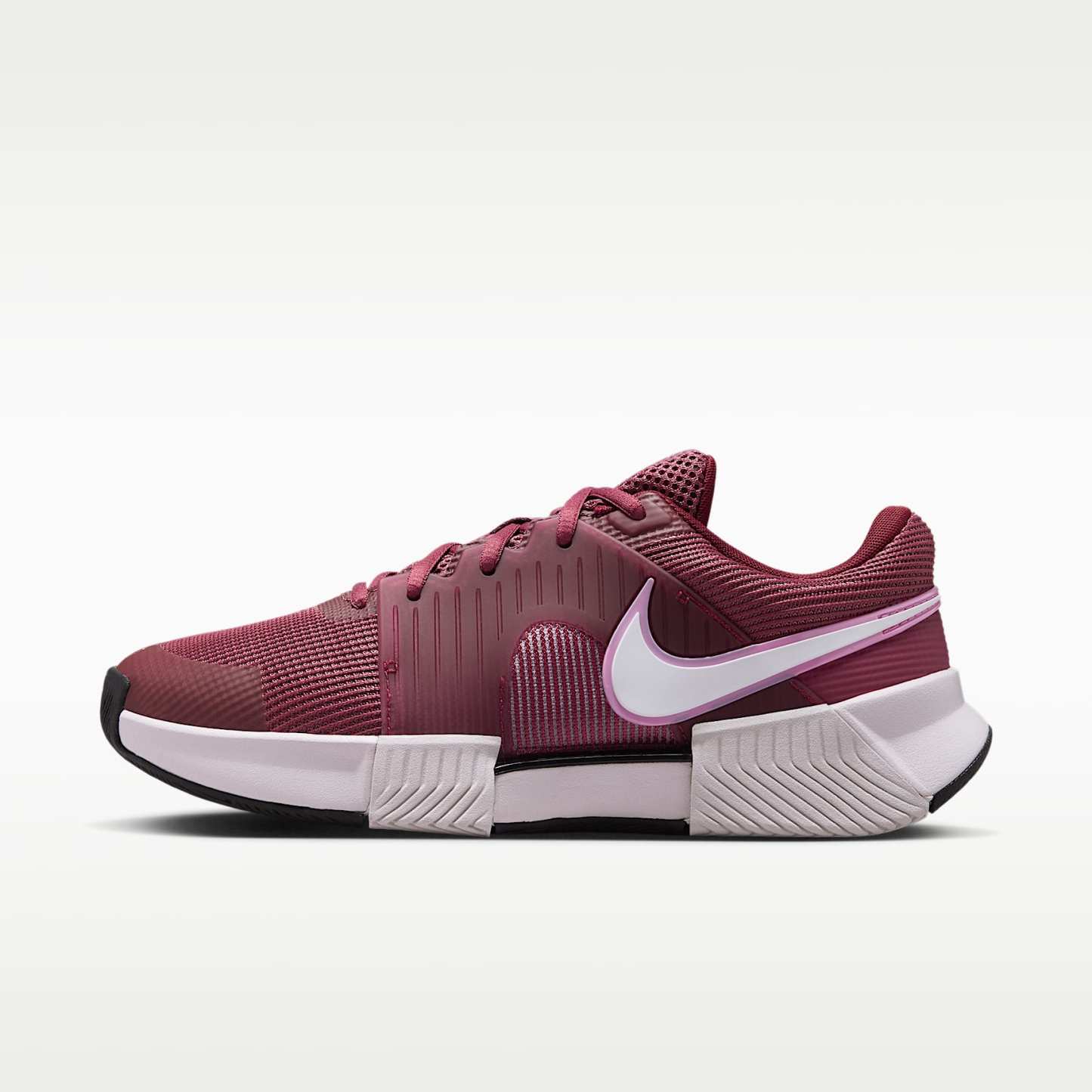 Nike GP Challenge 1.5 Hartplatz-Tennisschuh (Damen) – Pink Smoke/Vast Grey/Schwarz/Weiß