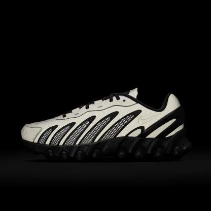 Nike Air Max Dn8 Schuh (Herren) – Metallic Silver/Schwarz/Metallic Silver