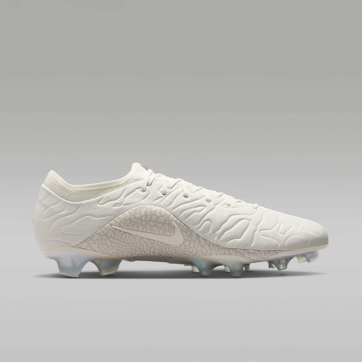 Jordan Tiempo Maestro Elite SE Low-Top-Fußballschuh für normalen Rasen – Sail/Infrared 23