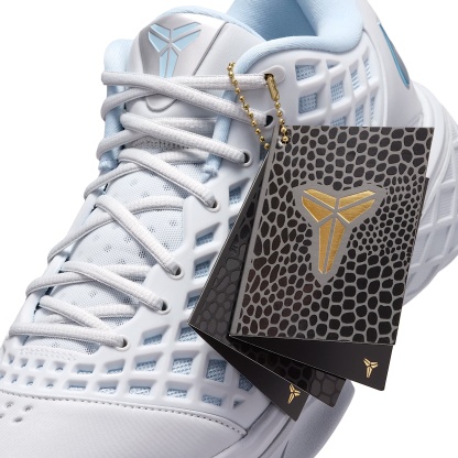 Kobe III Low Protro Herren-Basketballschuh – Pure Platinum/Armory Blue