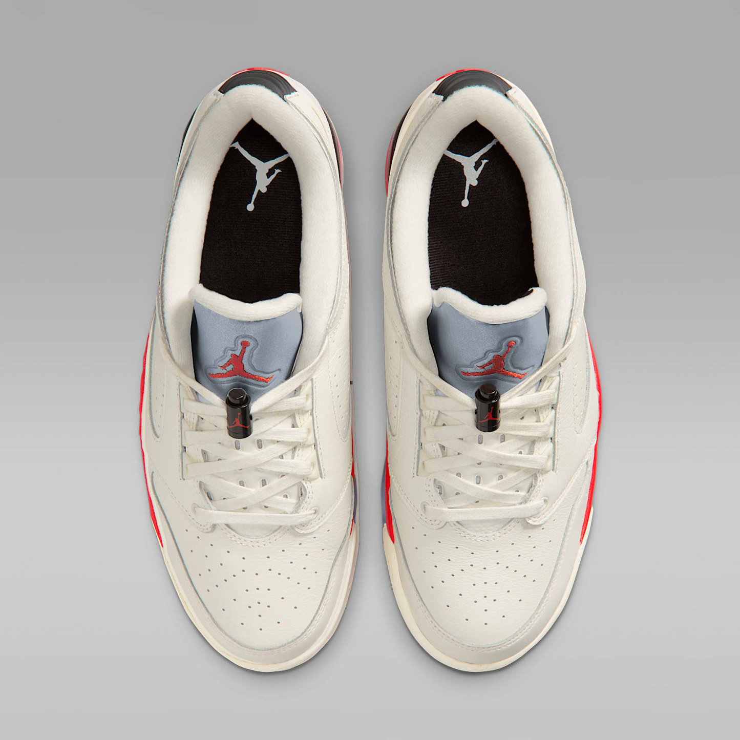 Jordan Sixty Plus Low Herrenschuh – Sail/Schwarz/Reflect Silver/Fire Red