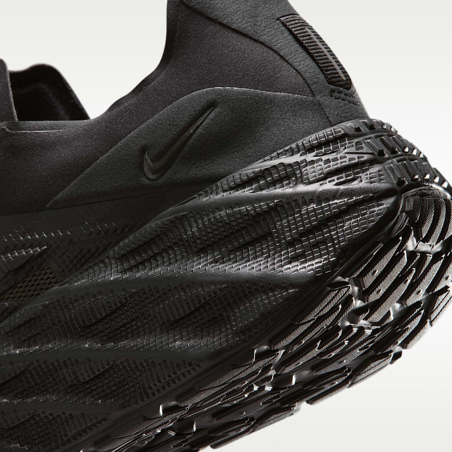 Nike Ava Edge Schuh (Herren) – Schwarz/College Grey/Newsprint