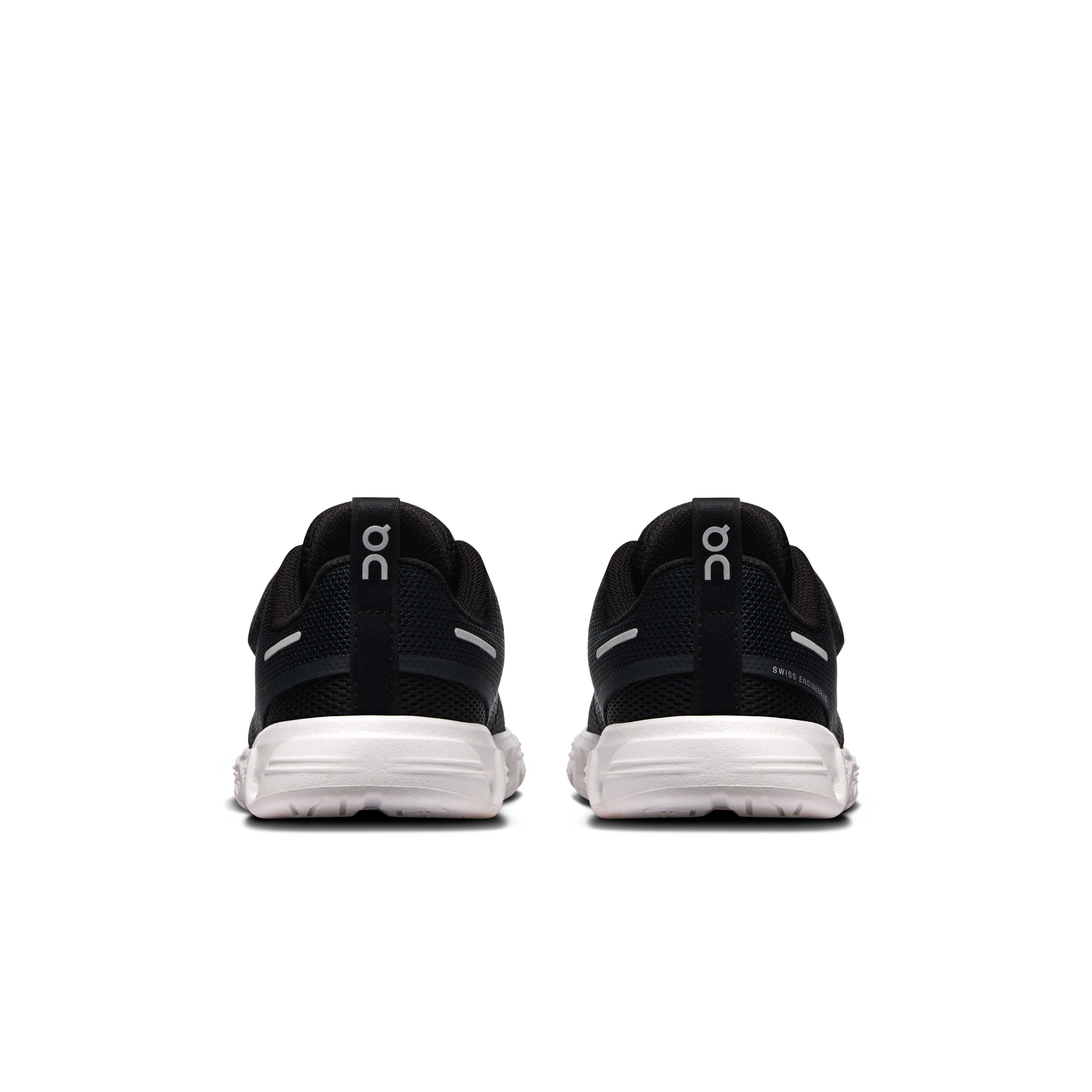 Cloud Dash – Black | White