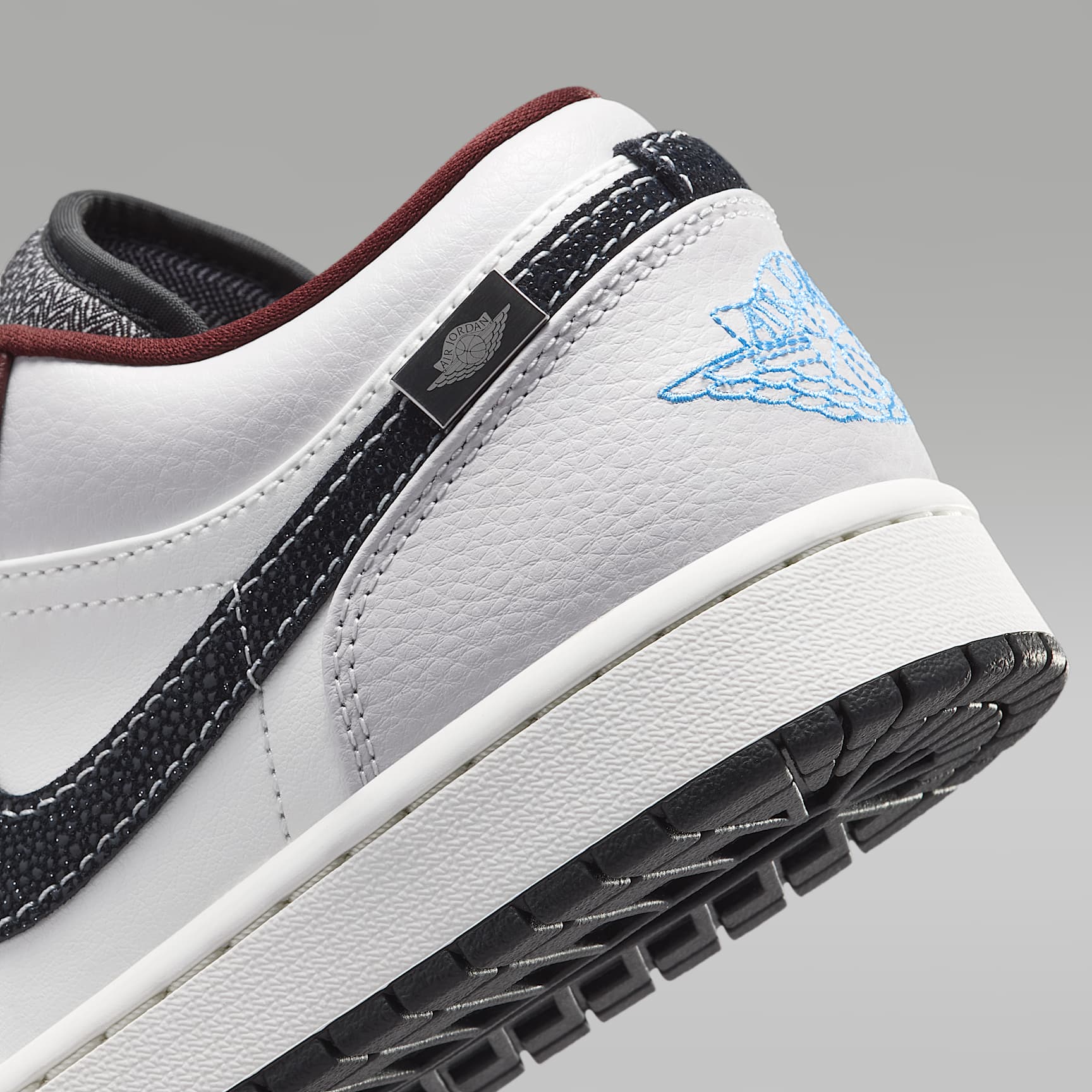 Air Jordan 1 Low Herrenschuh – Summit White/Summit White/Mystic Dates/Schwarz
