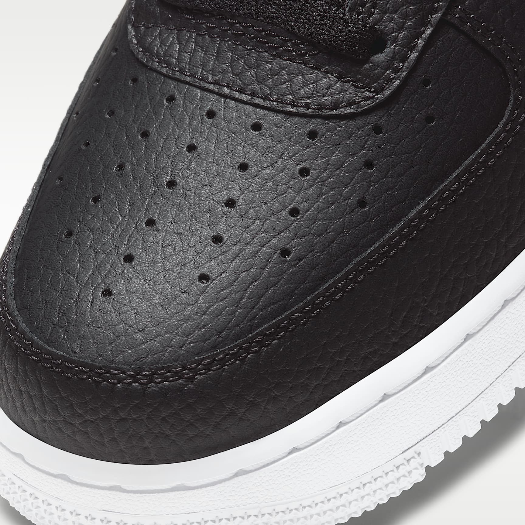 Nike Air Force 1 '07 Herrenschuh – Schwarz/Weiß
