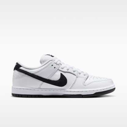 Nike SB Dunk Low Pro Skateboardschuh – Weiß/Weiß/Schwarz/Schwarz