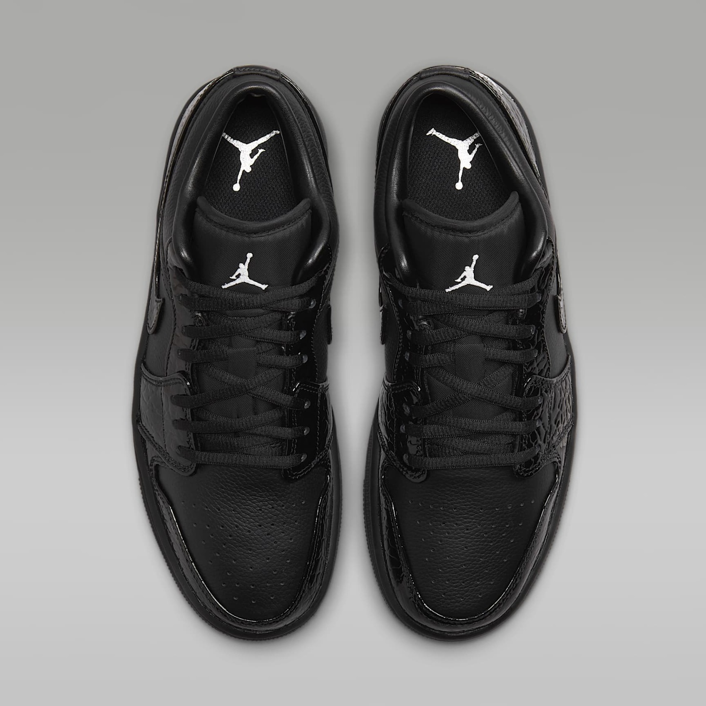 Air Jordan 1 Low SE Damenschuh – Schwarz/Weiß/Metallic Silver/Schwarz
