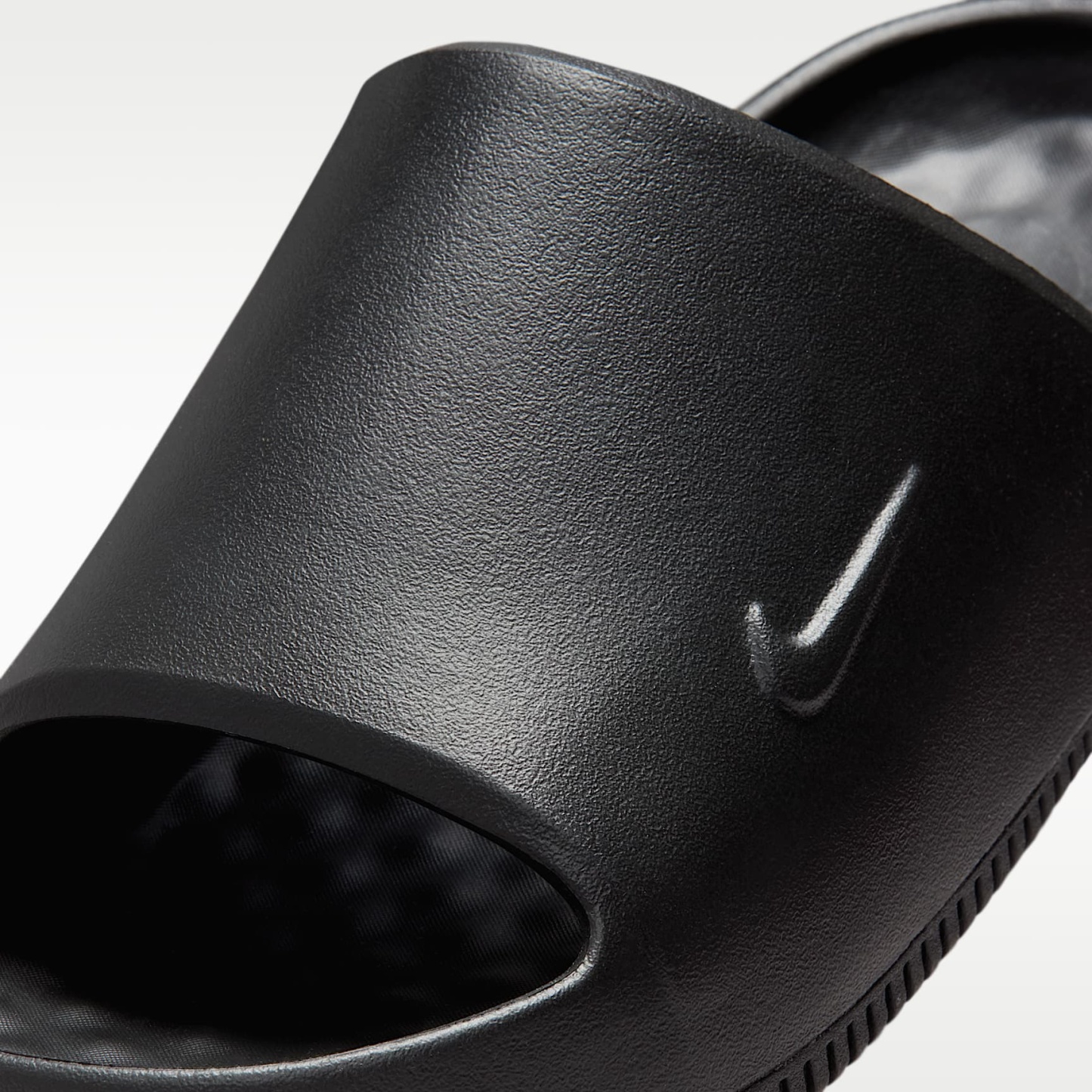 Nike Calm 2.0 Slides (Herren) – Schwarz/Schwarz/Schwarz