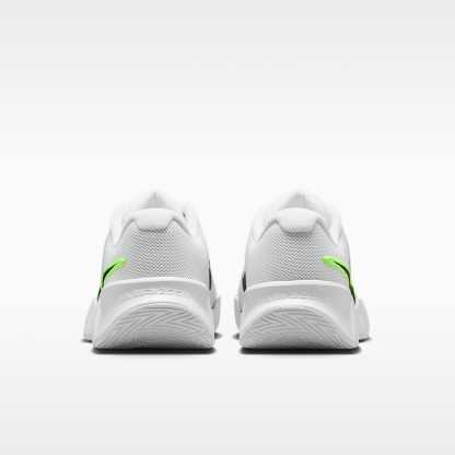 Nike Zoom GP Challenge Pro Tennisschuh für Hartplätze (Damen) – Weiß/Pure Platinum/Volt/Schwarz