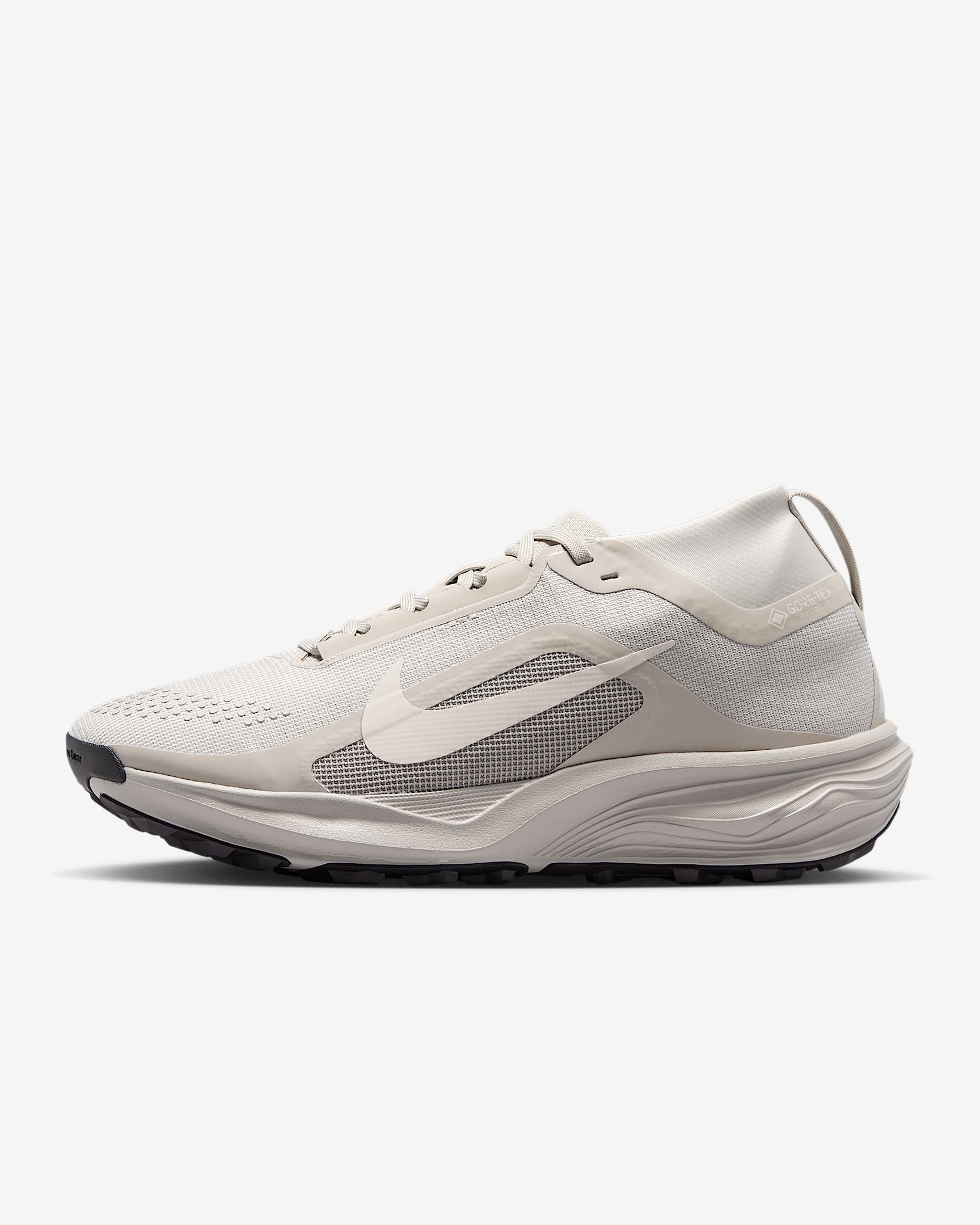 ACG Pegasus Trail GORE-TEX wasserfester Traillaufschuh (Damen) – Cream II/Light Orewood Brown