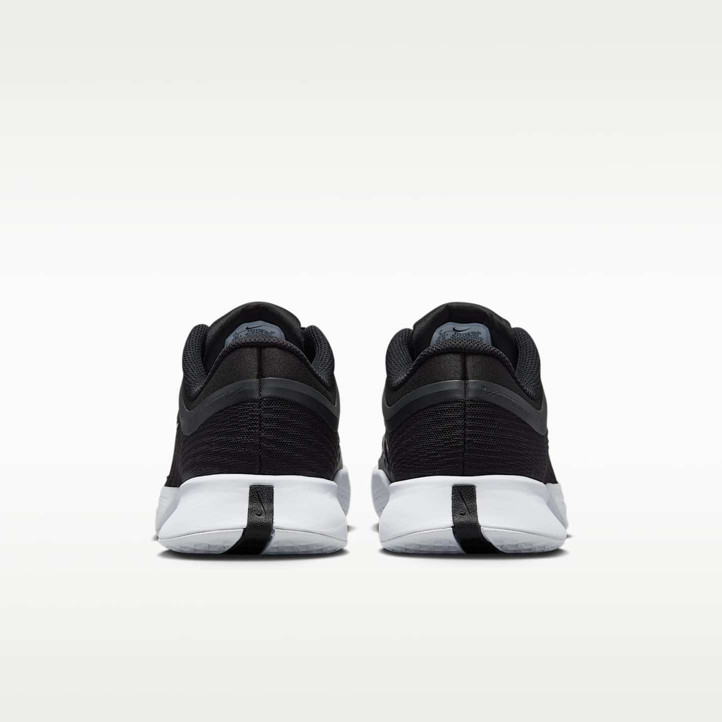Nike Vapor Pro 3 Tennisschuh für Hartplätze (Damen) – Schwarz/Weiß