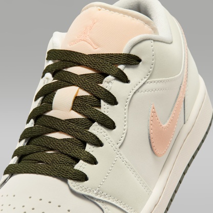 Air Jordan 1 Low Damenschuh – Sail/Crimson Tint/Cargo Khaki