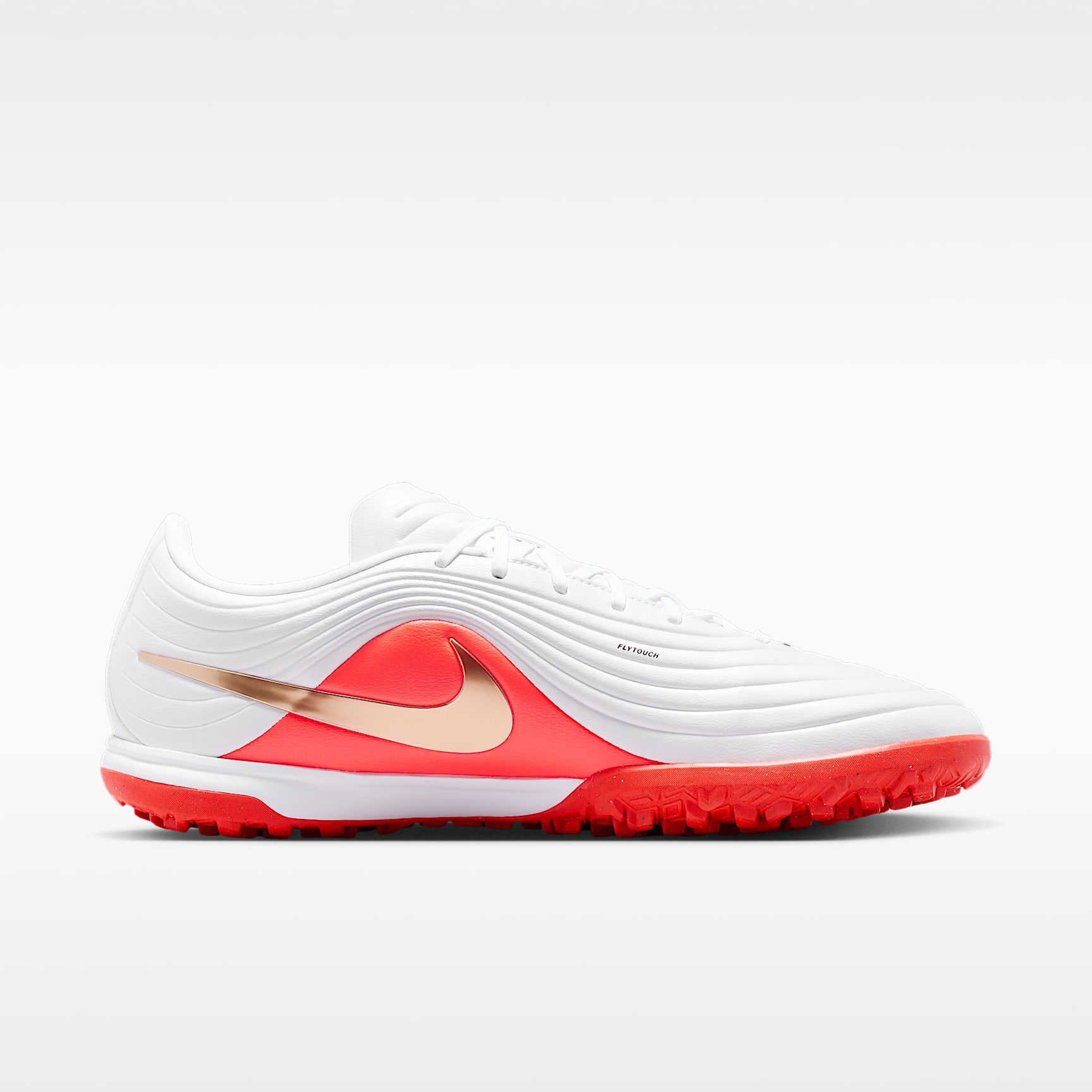 Nike Tiempo Maestro Academy Low-Top-Fußballschuh für Turf – Weiß/Bright Crimson/Blur