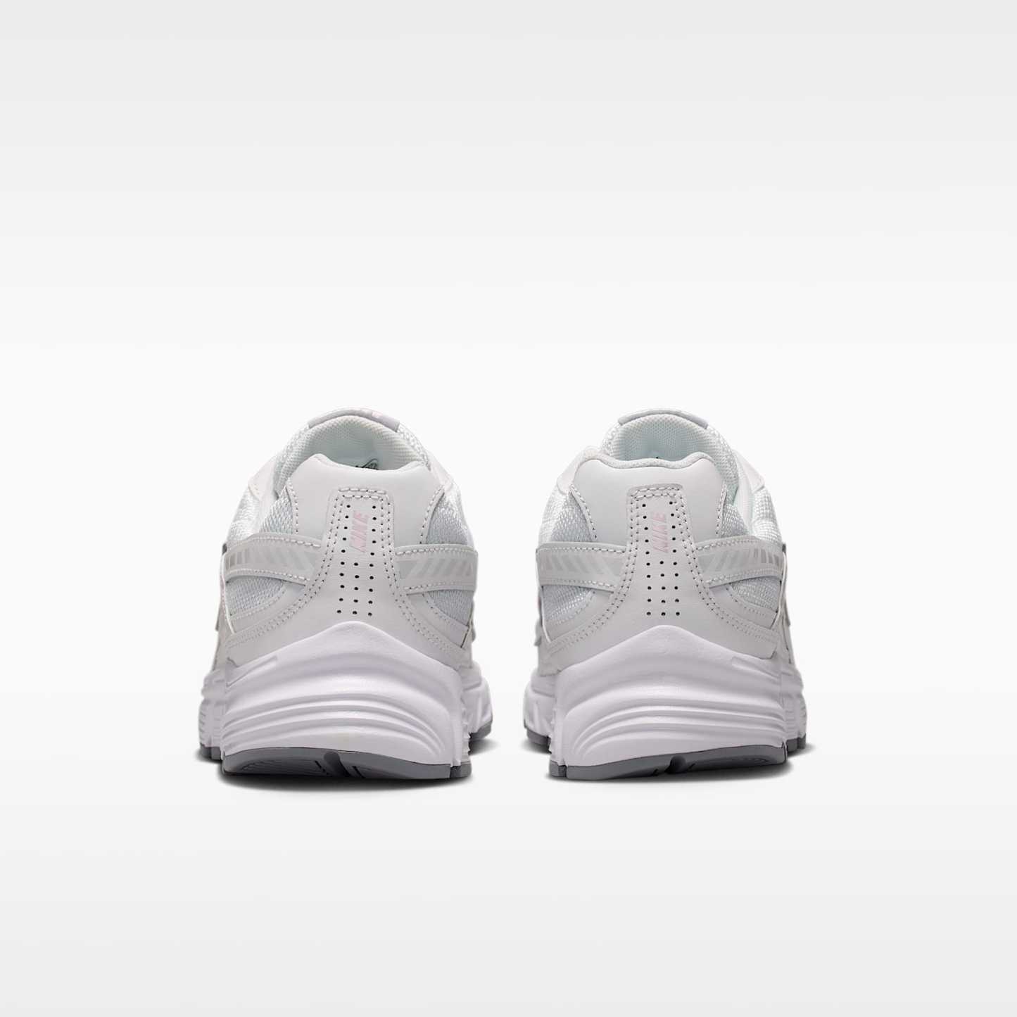 Nike Initiator Damenschuh – Summit White/Off White/Light Magenta/Bleached Lilac