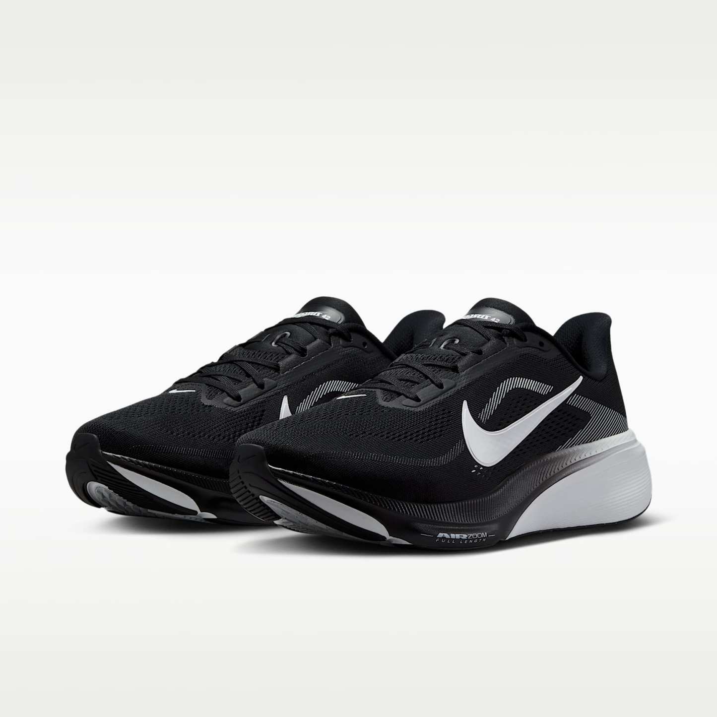 Nike Pegasus 42 Straßenlaufschuh (Herren, weit) – Schwarz/Photon Dust/Weiß
