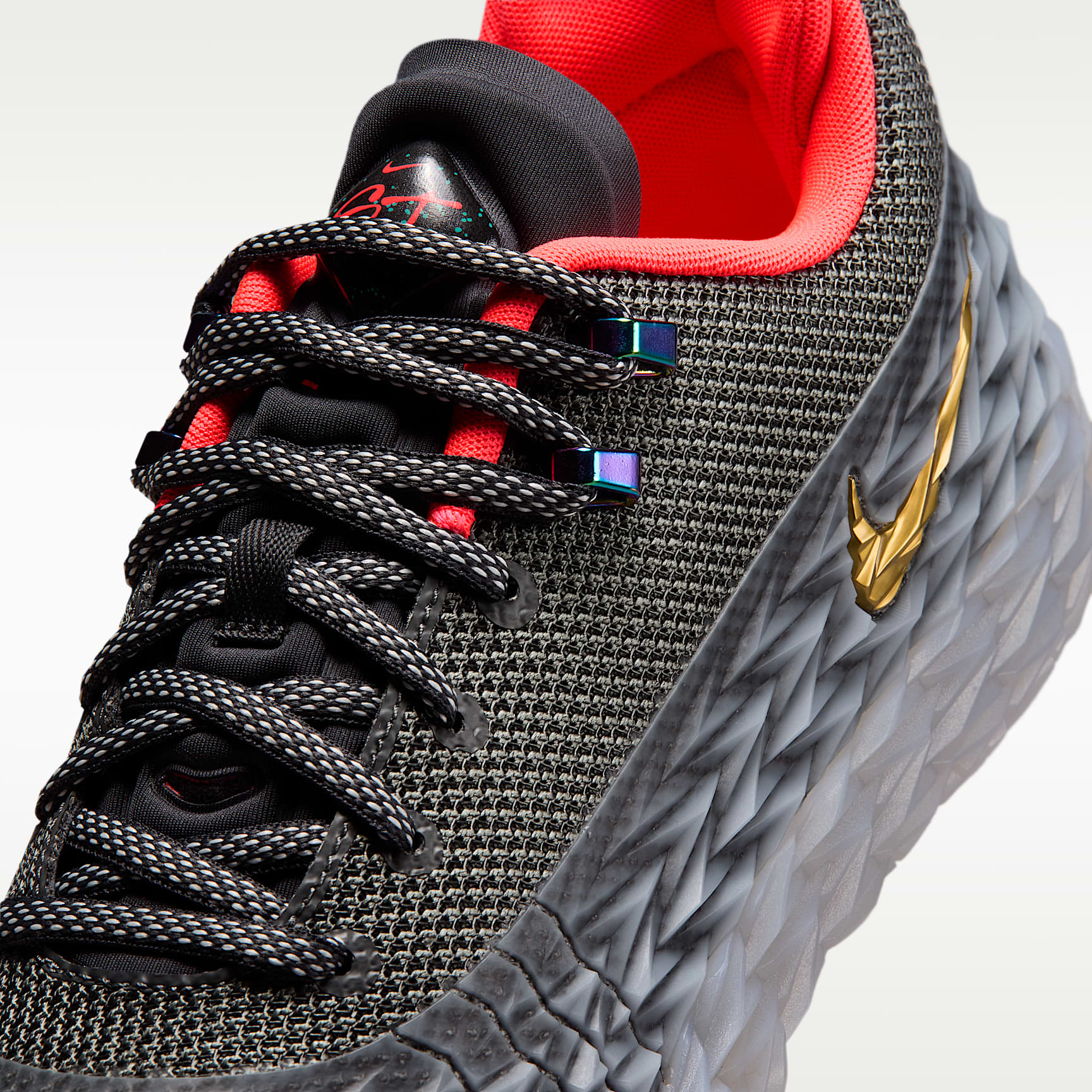 Nike S.T. Charge Basketballschuh – Iron Grey/Photon Dust/Hyper Pink/Metallic Gold
