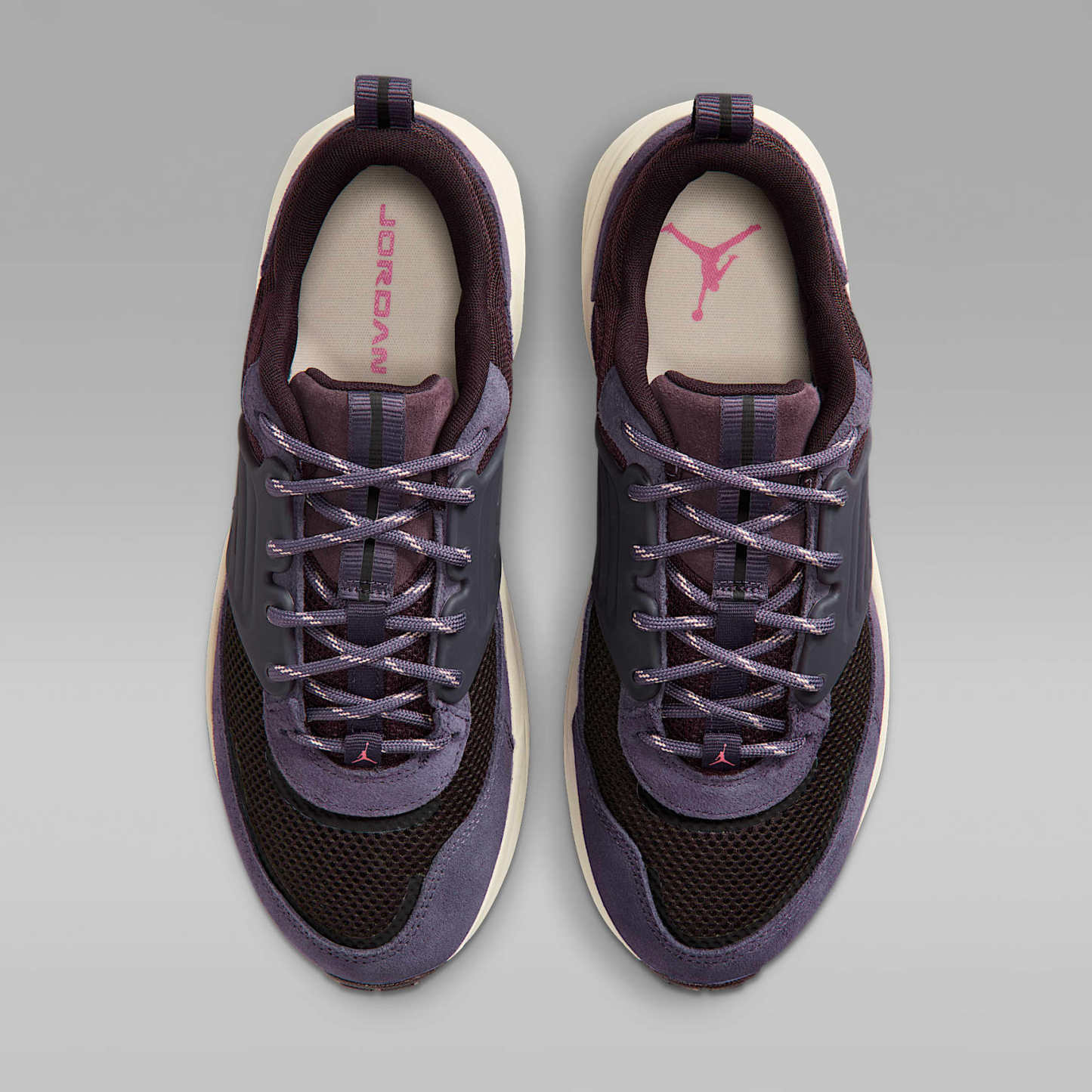 Jordan Trunner O/S Schuhe (Herren) – Burgundy Ash/Dark Raisin/Birch/Pinksicle