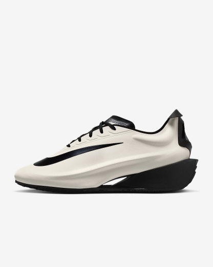 Nike First Sight Noir Schuh (Damen) – Light Bone/Metallic Dark Grey/Schwarz