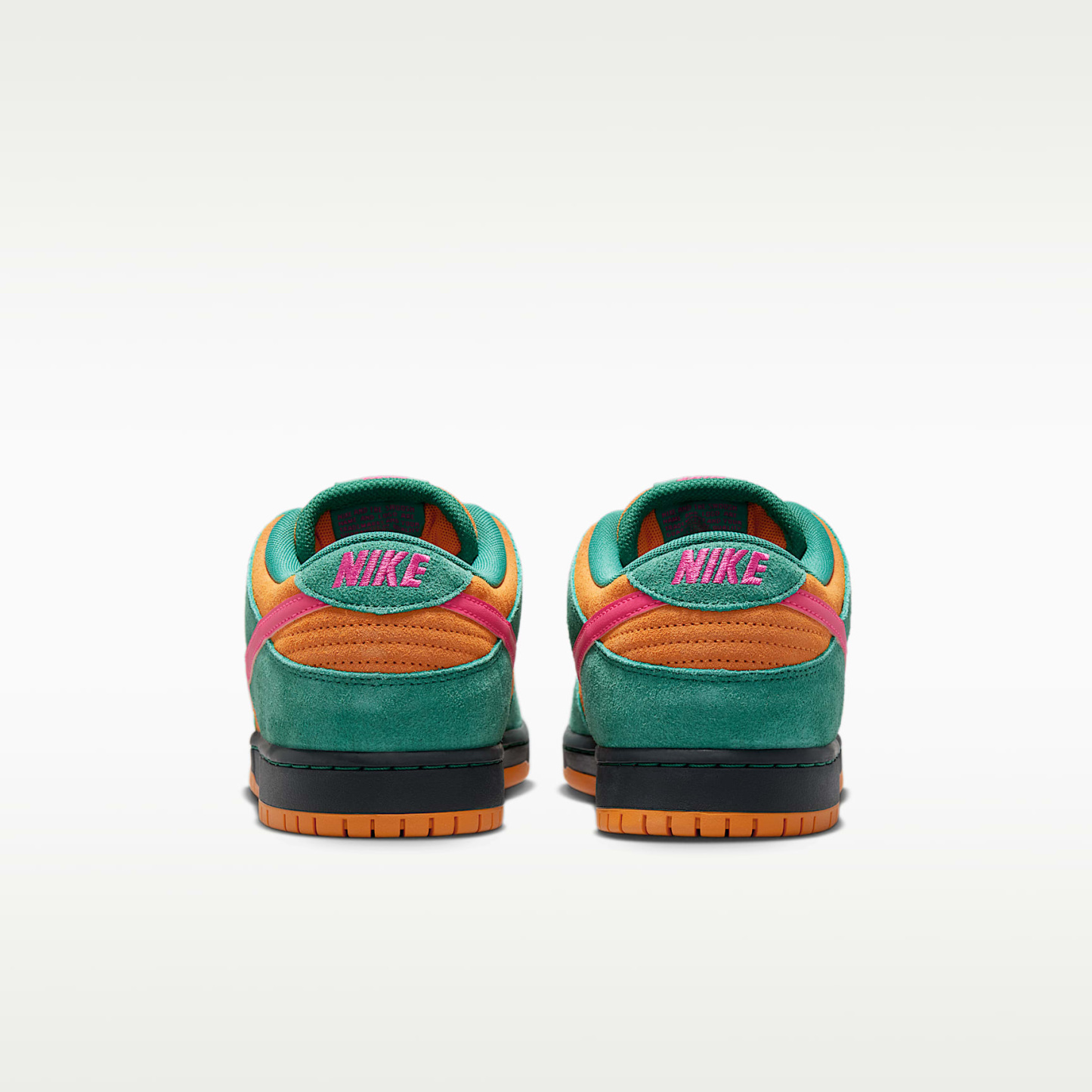Nike SB Dunk Low Pro Skateboardschuh – Green Noise/Light Curry/Off Noir/Watermelon