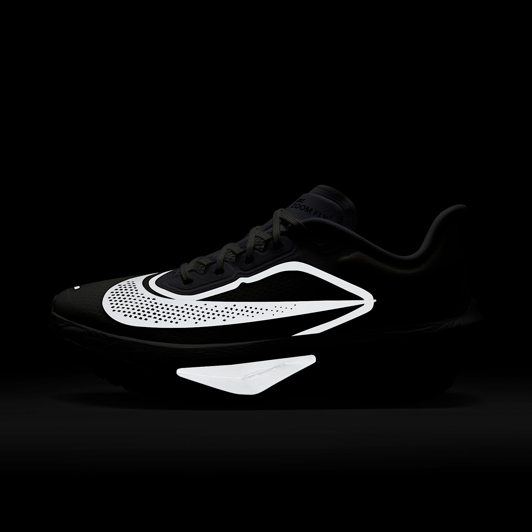Nike Zoom Fly 6 Straßenlaufschuh für Wettkämpfe (Damen) – Weiß/Smoke Grey/Metallic Silver/Schwarz