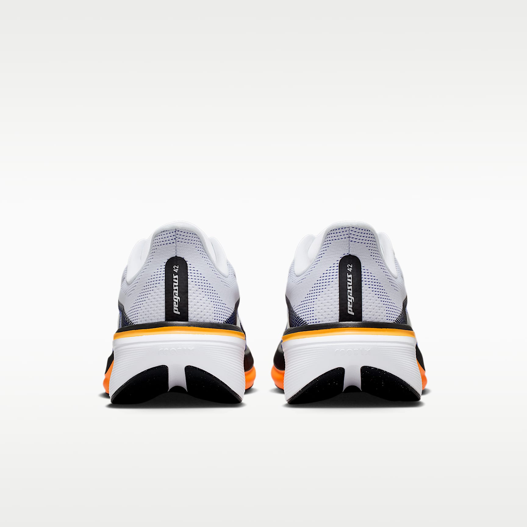 Nike Pegasus 42 Straßenlaufschuh (Herren) – Weiß/Lapis/Total Orange/Metallic Silver