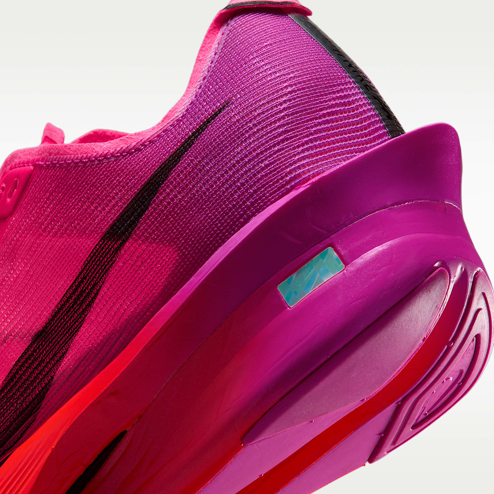 Nike Vaporfly 4 Straßenlaufschuh für Wettkämpfe (Damen) – Hyper Pink/Fuchsia Blast/Laser Crimson/Schwarz