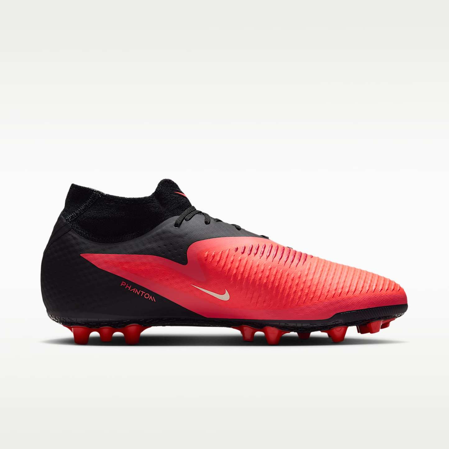 Nike Phantom 6 High Academy Fußballschuh für Kunstrasen – Bright Crimson/Schwarz/Blur