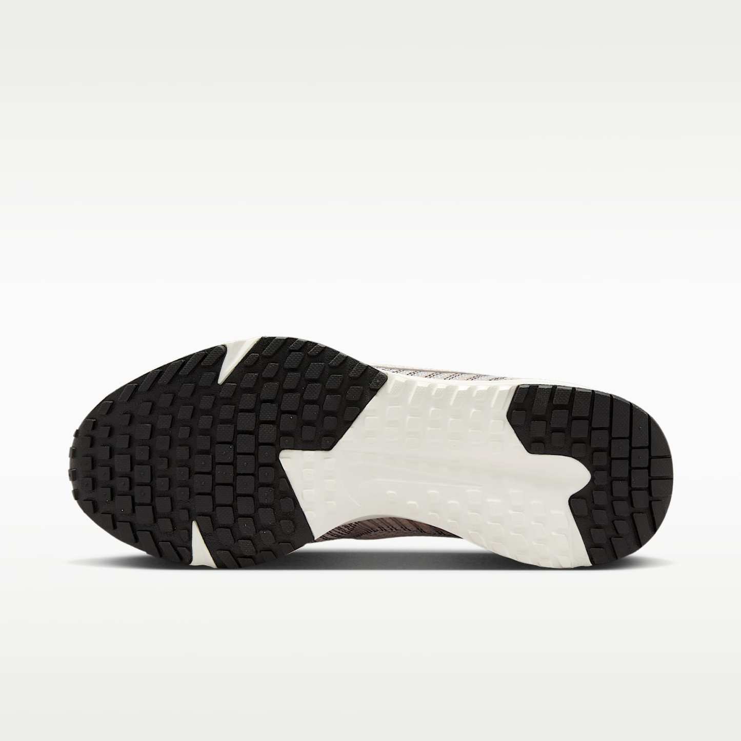 Nike Run Defy Straßenlaufschuh (Damen) – Light Orewood Brown/Cave Stone/Weiß/College Grey