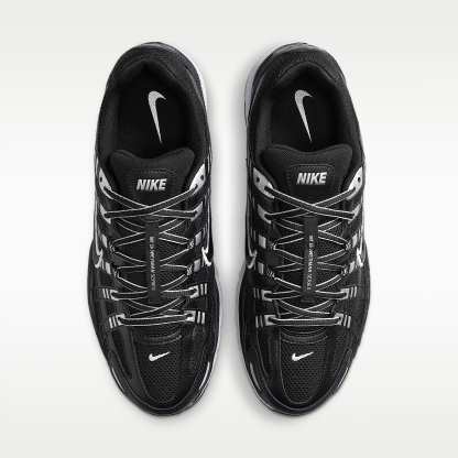Nike P-6000 Schuh – Schwarz/Weiß/Metallic Silver/Schwarz