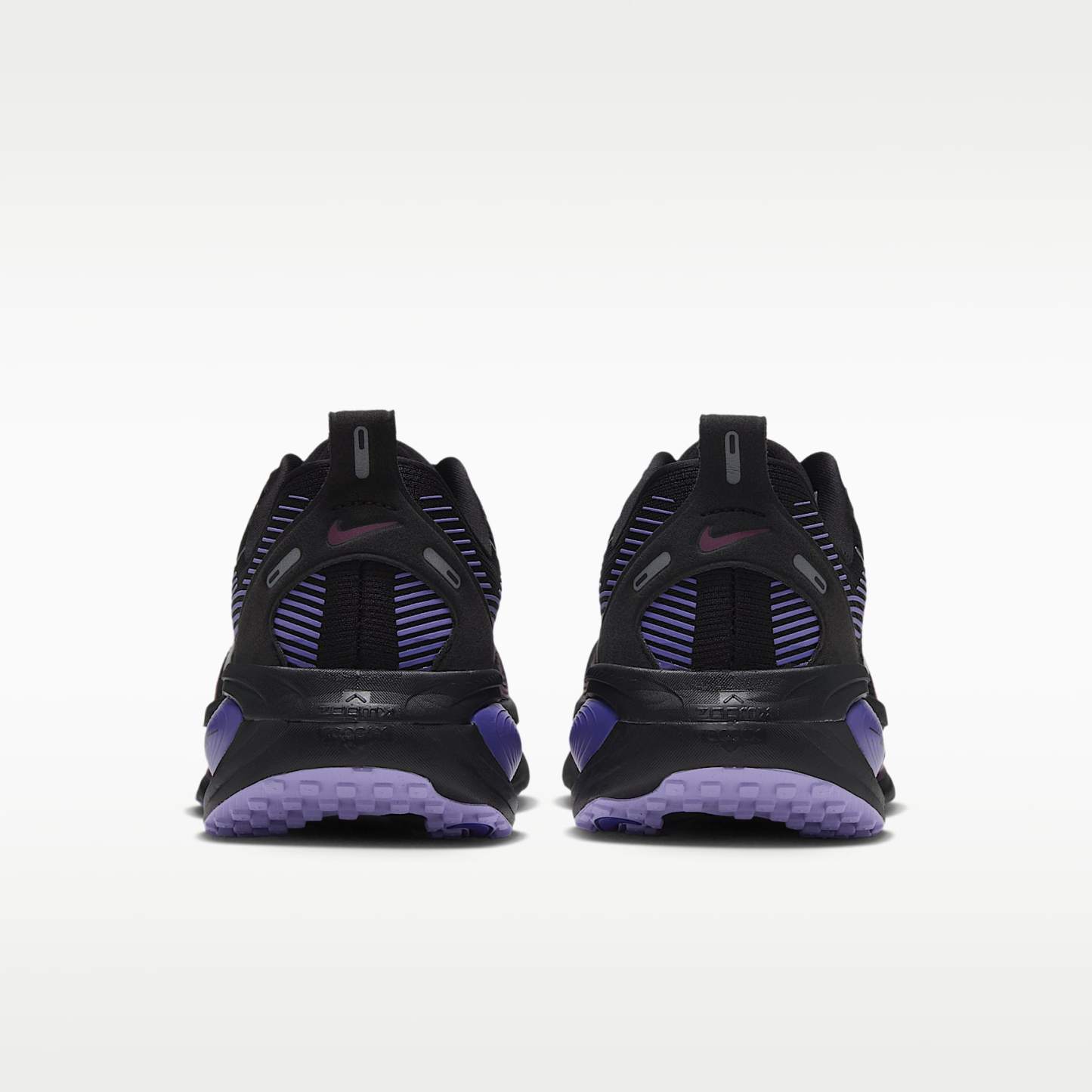 Nike Vomero 18 Straßenlaufschuh (Damen) – Schwarz/Persian Violet/True Berry/Metallic Silver
