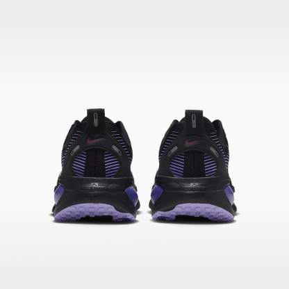 Nike Vomero 18 Straßenlaufschuh (Damen) – Schwarz/Persian Violet/True Berry/Metallic Silver