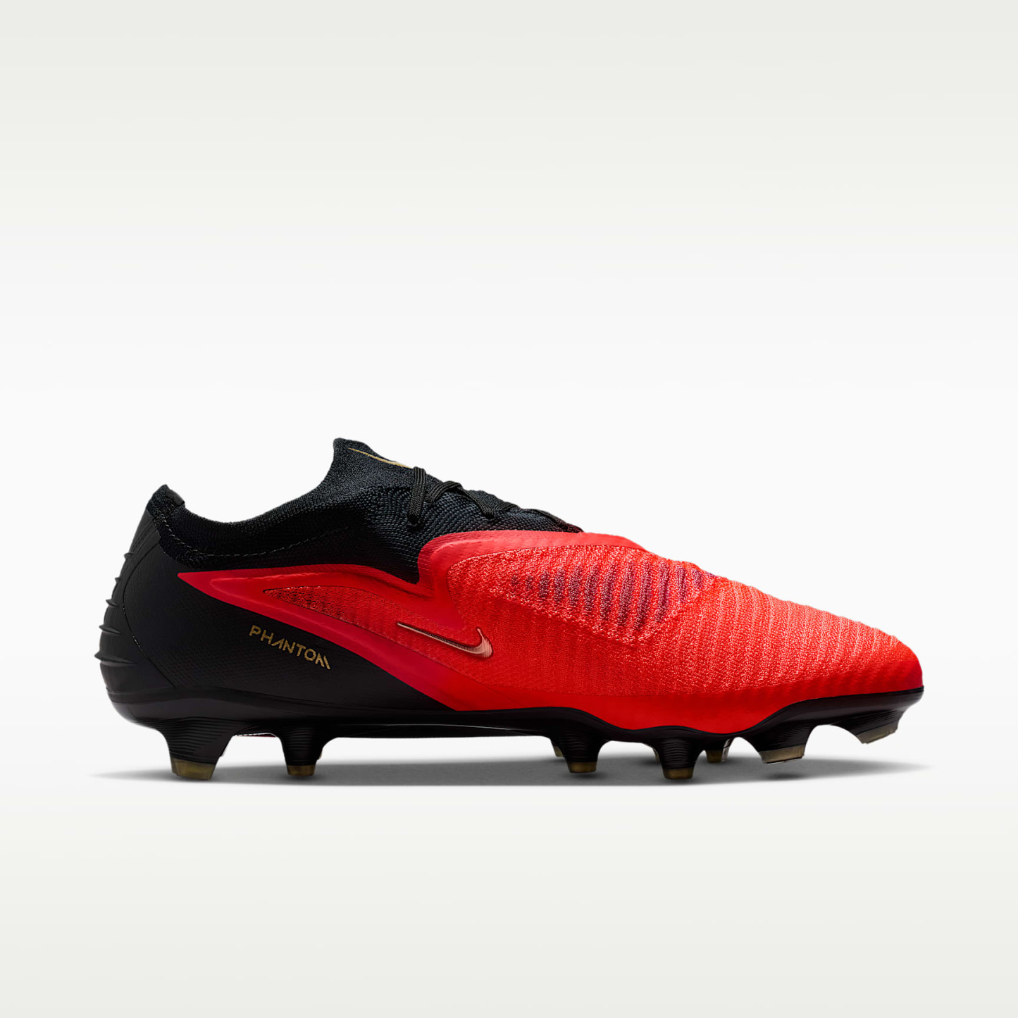 Nike Phantom 6 Low Elite Fußballschuh für normalen Rasen – Bright Crimson/Bright Crimson/Schwarz