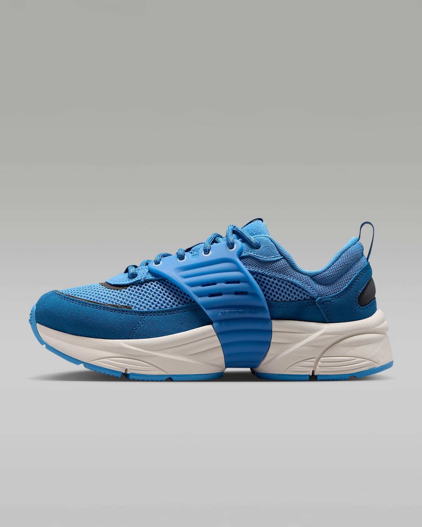 Jordan Trunner O/S Damenschuhe – Blue Beyond/True Blue/Soft Pearl