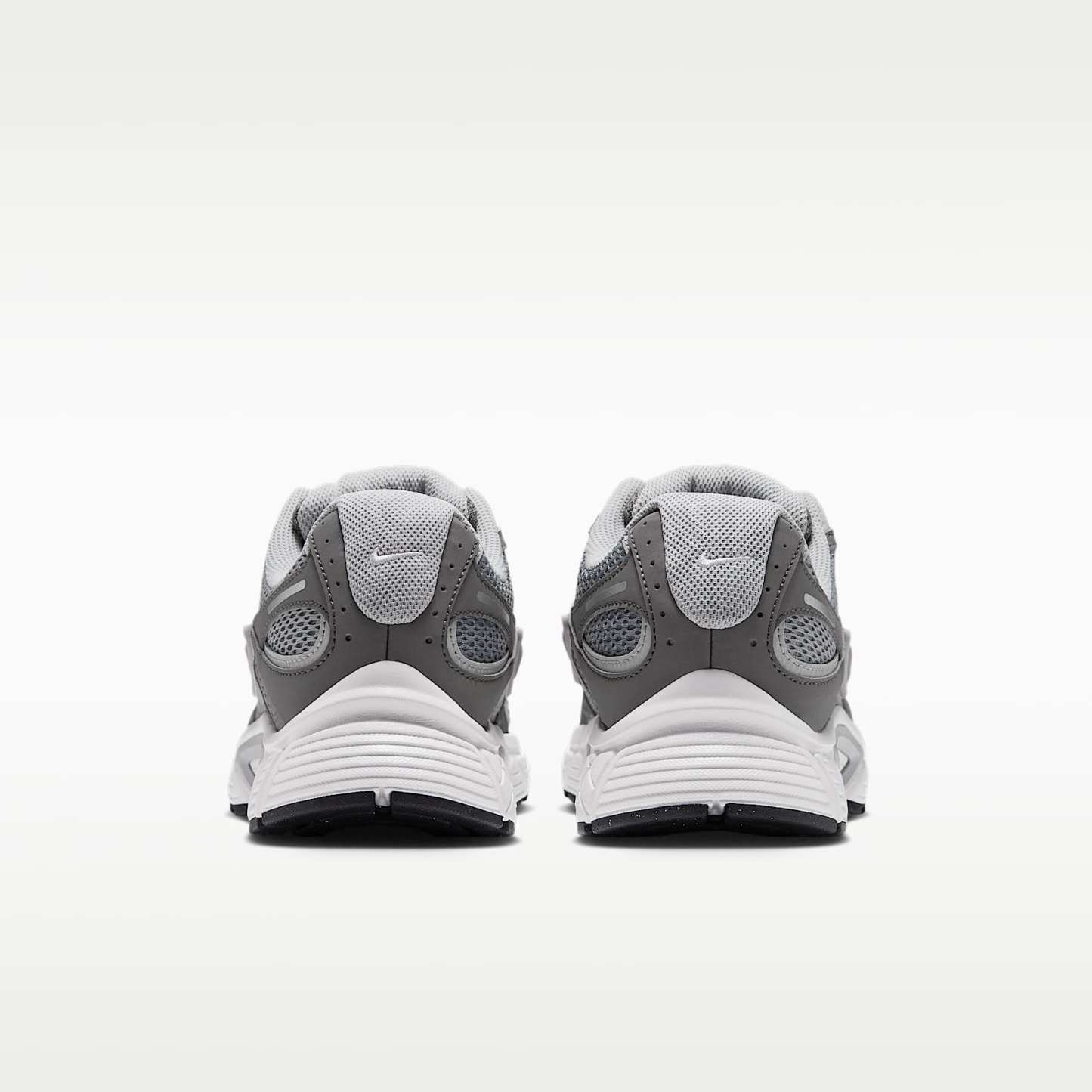 Nike V5 RNR Schuh (Herren) – Particle Grey/Flat Pewter/Platinum Tint/Light Smoke Grey