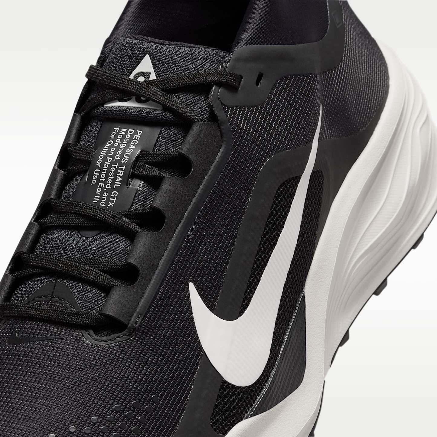 ACG Pegasus Trail GORE-TEX wasserdichter Traillaufschuh (Herren) – Schwarz/Light Orewood Brown/Anthracite/Summit White