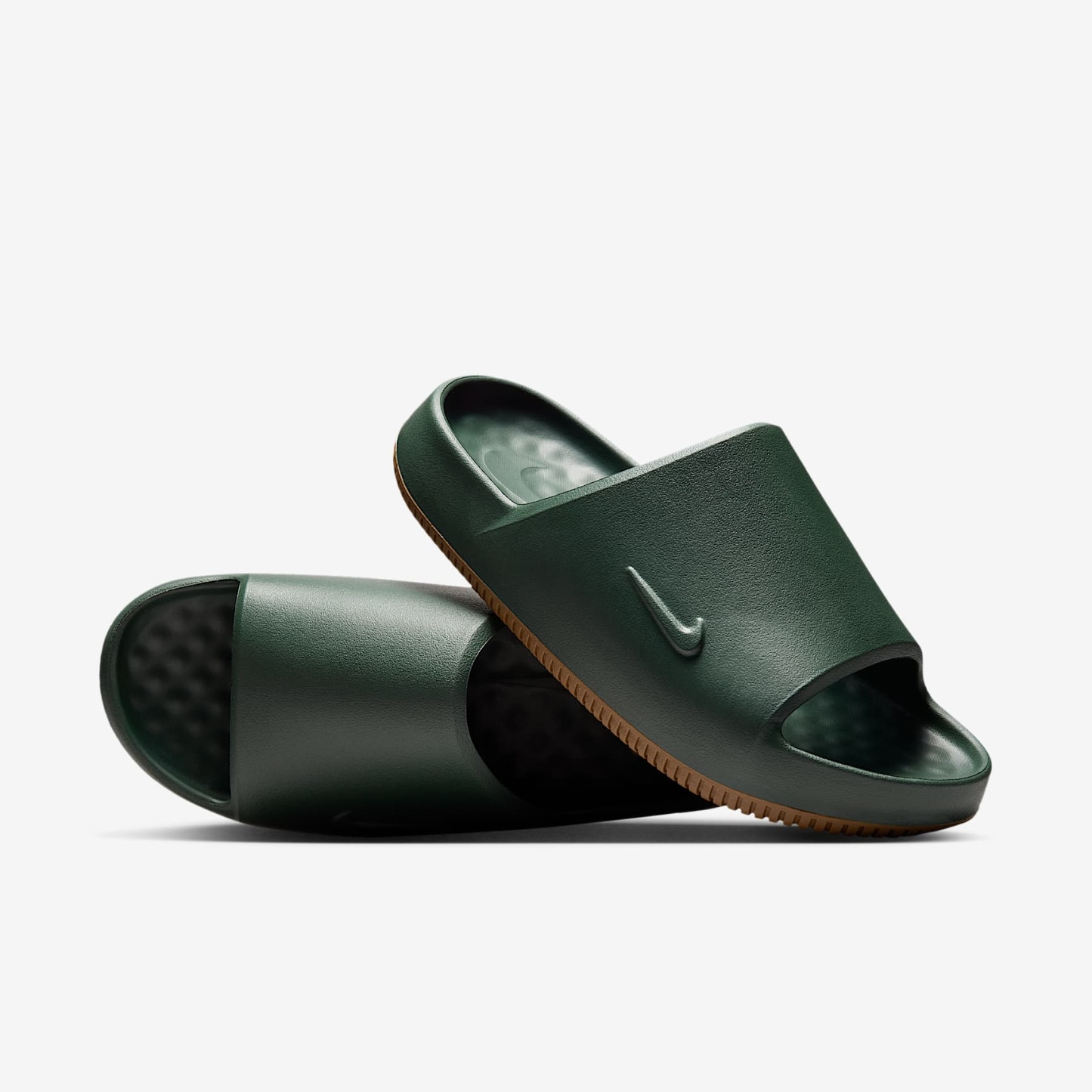 Nike Calm 2.0 Slides (Herren) – Fir/Gum Medium Brown