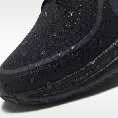 Nike Revolution 8 Utility Straßenlaufschuh (Damen) – Schwarz/Anthracite