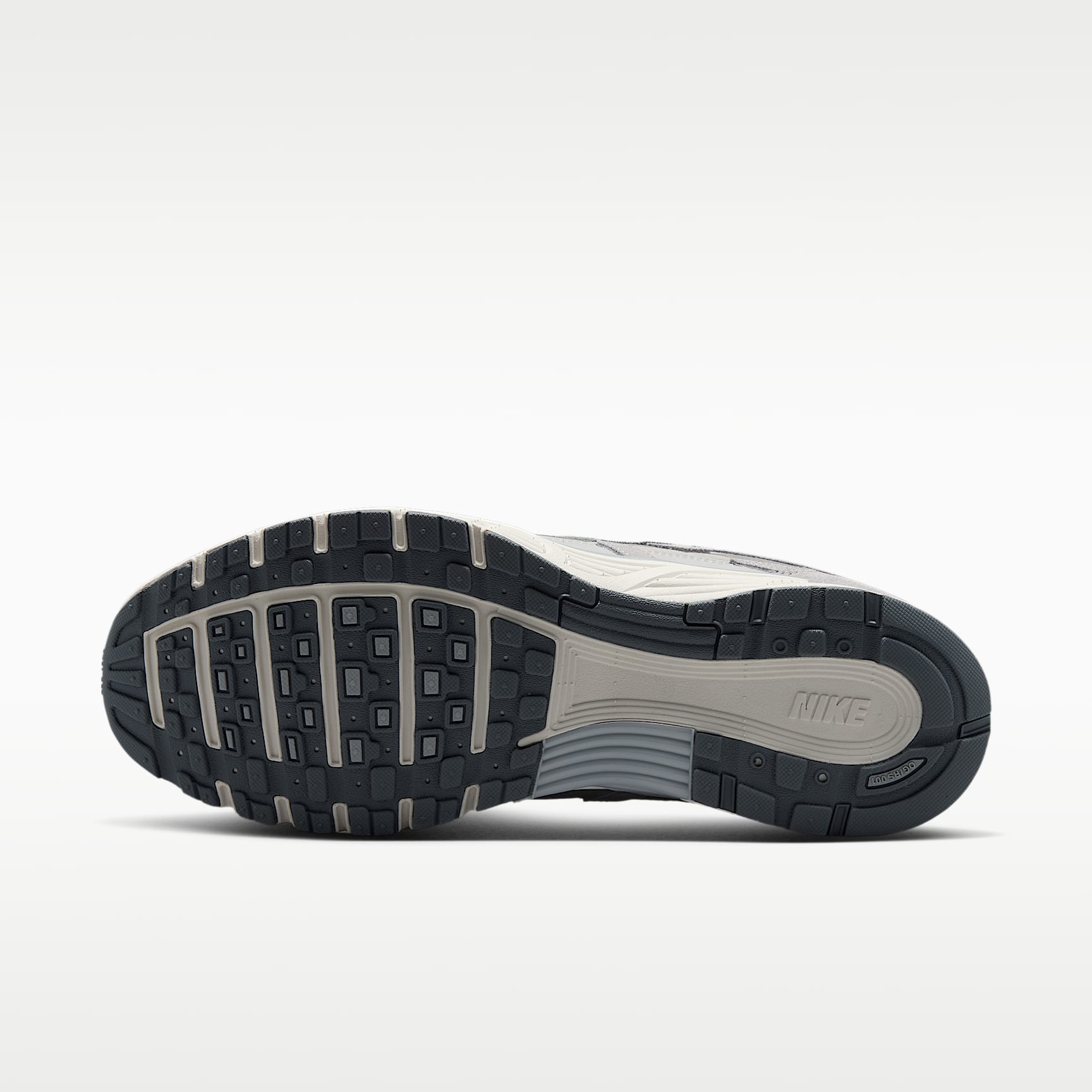 Nike P-6000 SE Schuh – Pure Platinum/Wolf Grey/Summit White/Cool Grey