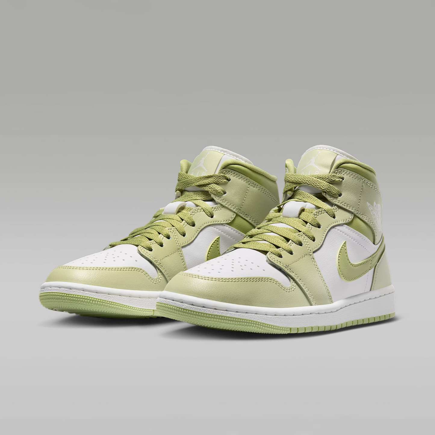 Air Jordan 1 Mid Schuh (Damen) – Olive Aura/Lawn/Coconut Milk/Sail