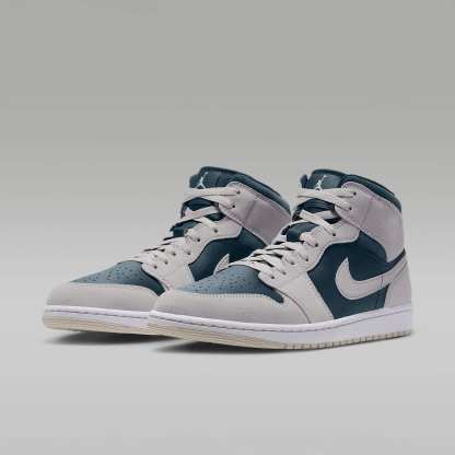 Air Jordan 1 Mid Herrenschuh – Light Orewood Brown/Midnight Spruce/Weiß/Pale Ivory