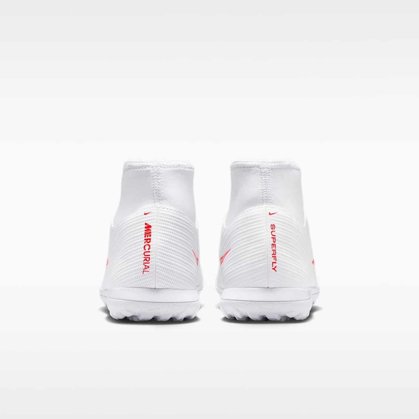 Nike Mercurial Superfly 11 Club High-Top-Fußballschuh für Turf – Weiß/Bright Crimson/Blur