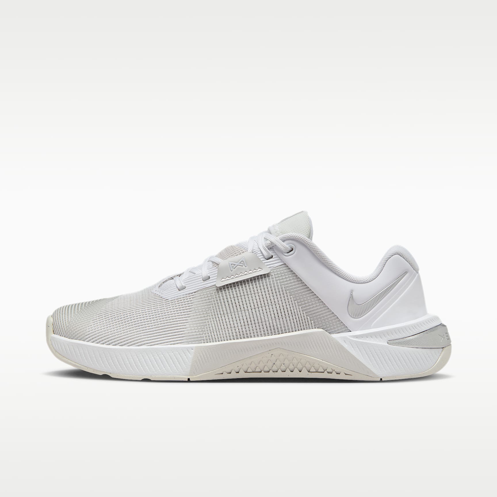 Nike Metcon 10 Trainingsschuh für Damen – Weiß/Platinum Tint/Wolf Grey/Metallic Silver