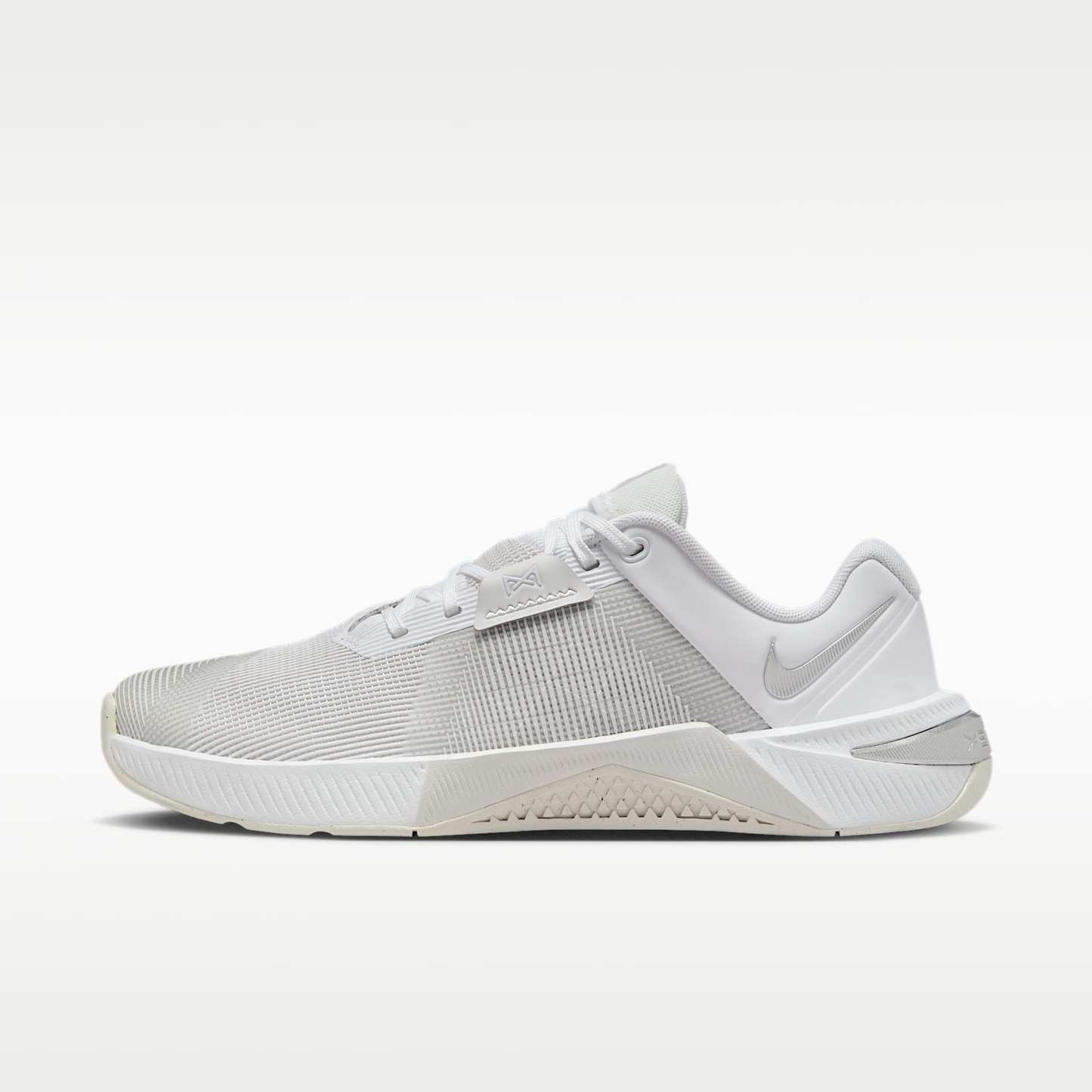 Nike Metcon 10 Trainingsschuh für Damen – Weiß/Platinum Tint/Wolf Grey/Metallic Silver