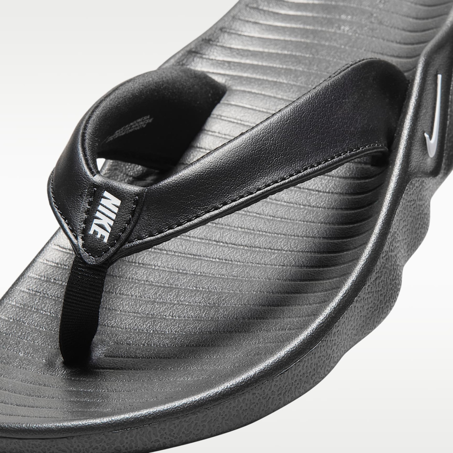 Nike Marina Slides (Damen) – Schwarz/Weiß