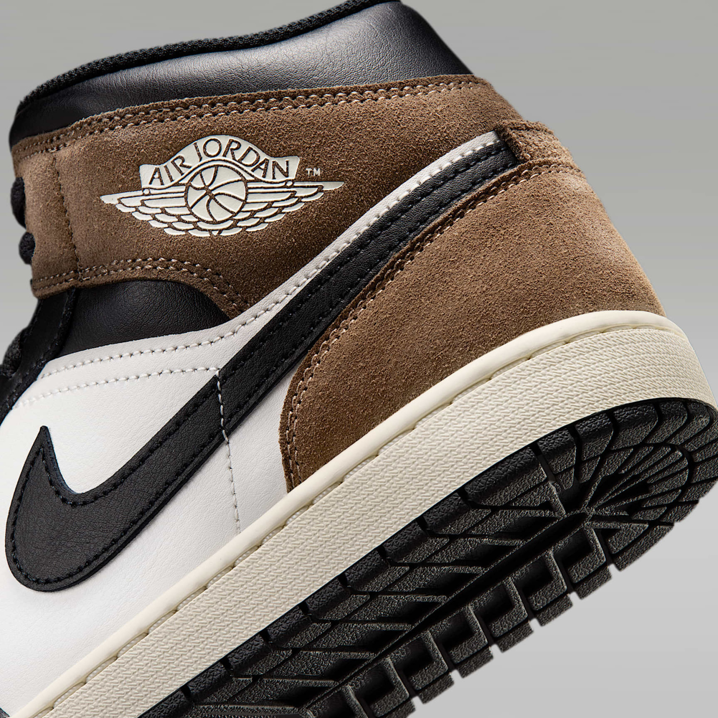 Air Jordan 1 Mid Herrenschuh – Schwarz/Palomino/University Red/Phantom