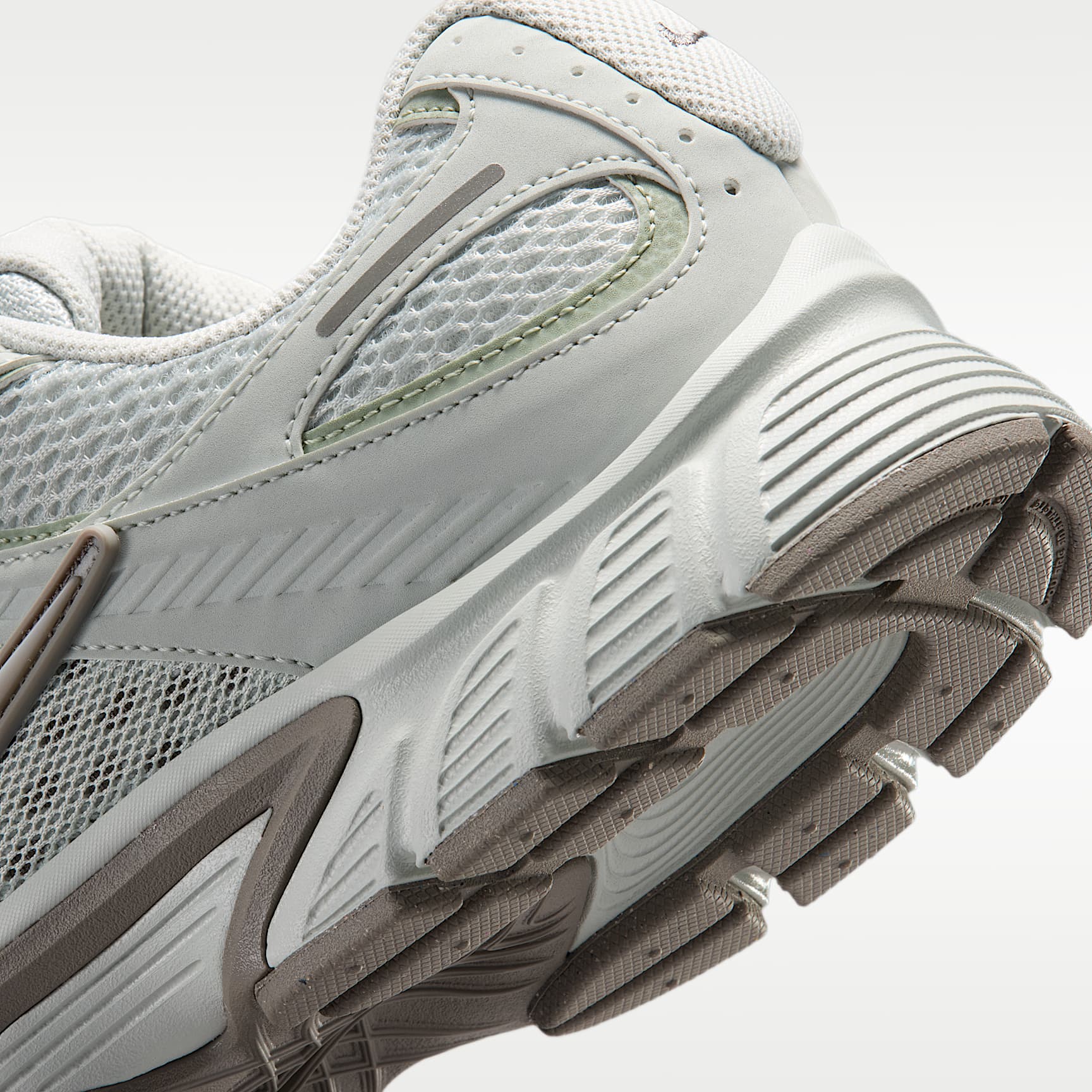 Nike V5 RNR Schuh (Herren) – Light Silver/Jade Horizon/Canyon Grey/Metallic Silver